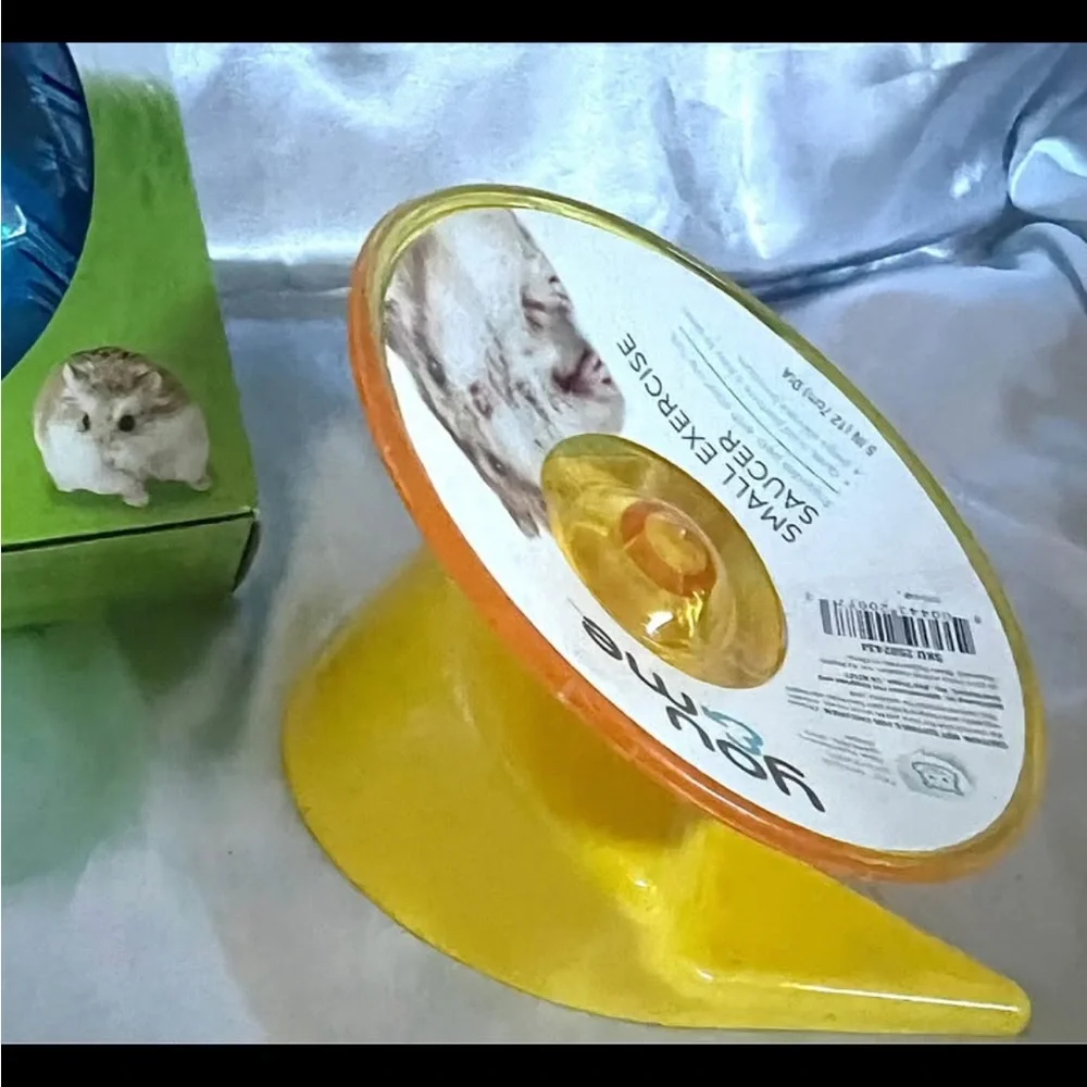 KAYTEE Run-About Ball & YOU & ME Small Exercise Saucer Set NWT 2 Items